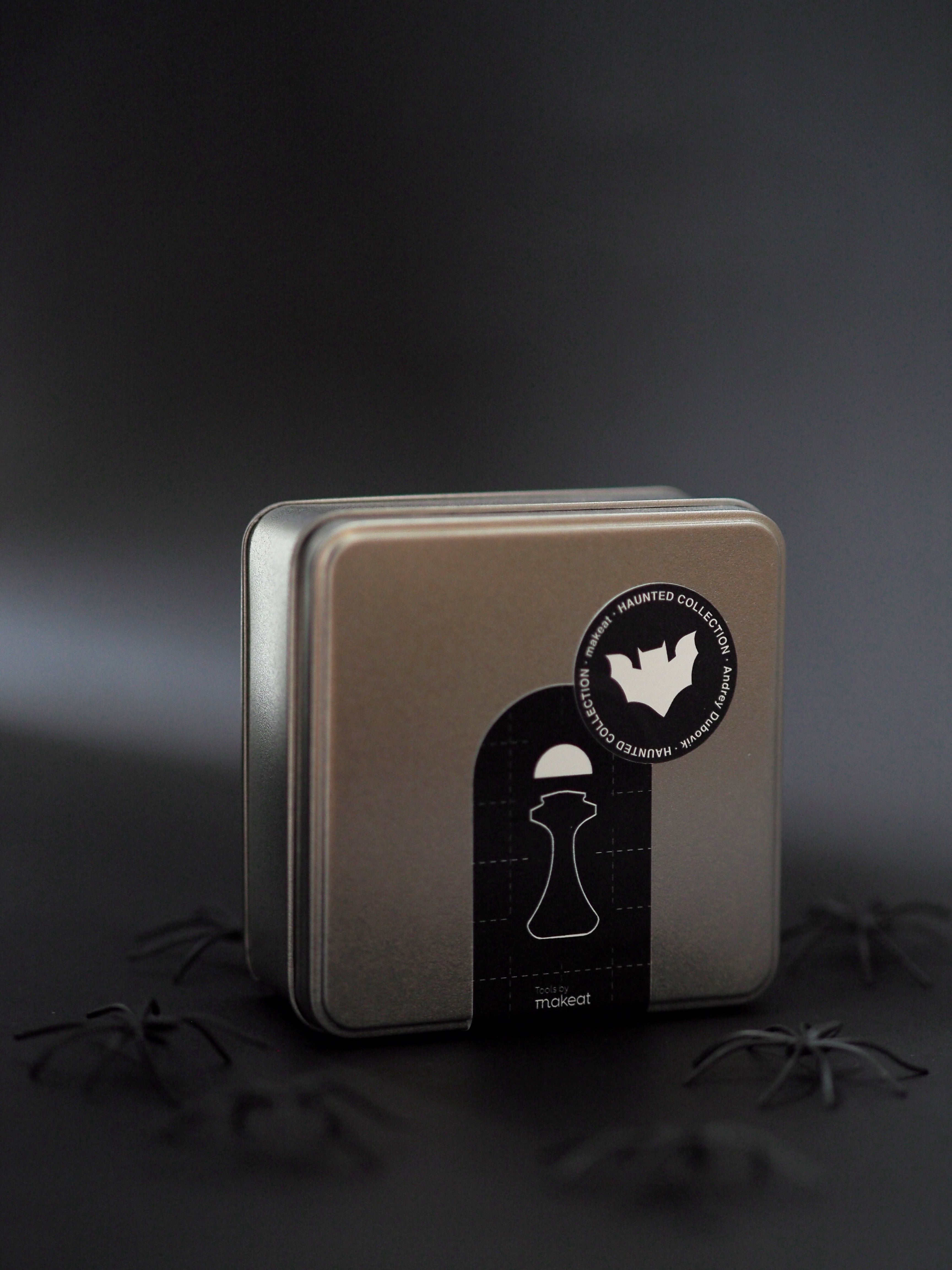 HAUNTED - Siliconas para stamp de bombones x Andrey Dubovik