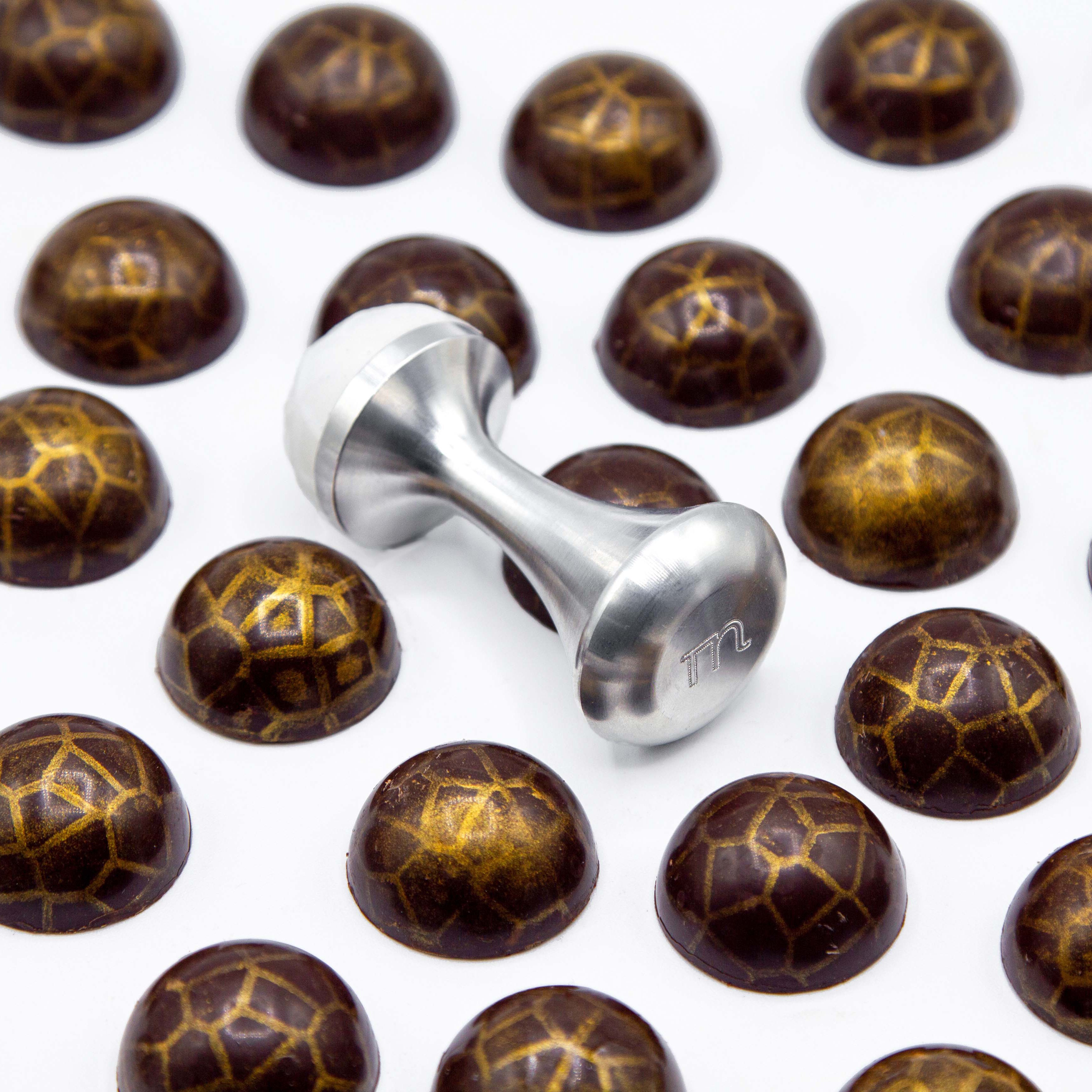 LIMITED EDITION: Tampón Pintado de bombones WCM x Lluc Crusellas