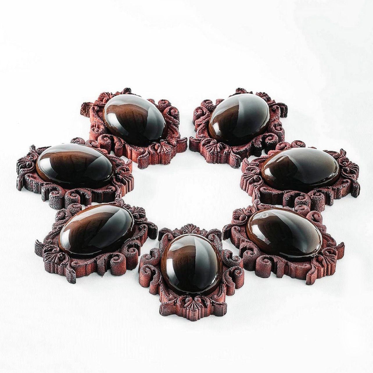Mirror Mould x Miquel Guarro